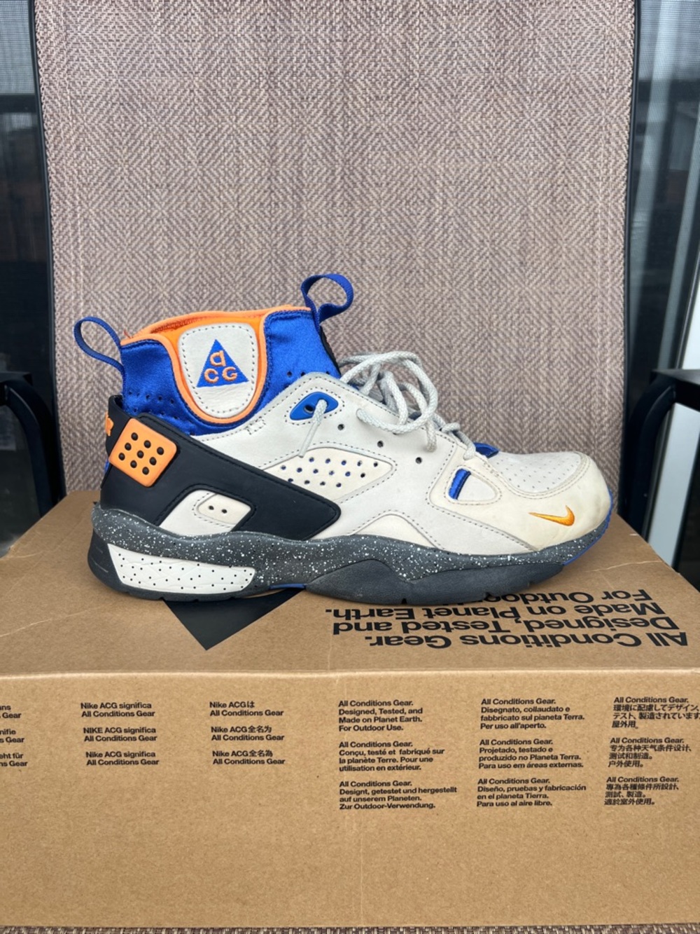 Nike ACG Mowabb Blue & Orange High-Top Trail Sneaker